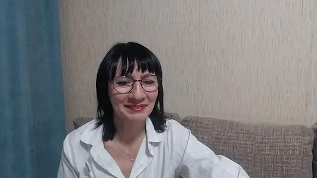 Erica95Bloom online show from October 2025 07:58:01 PM