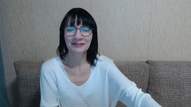 Erica95Bloom online show from November 2025 11:14:01 AM