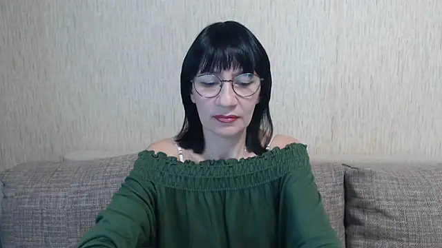 Erica95Bloom online show from October 2025 09:07:01 AM