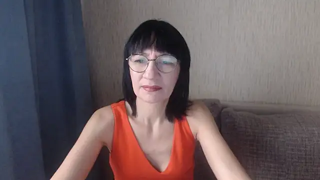 Erica95Bloom online show from October 2025 09:17:02 AM
