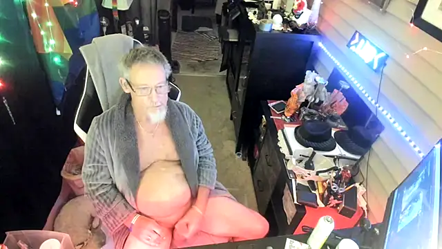 Daddysthick online show from November 2025 05:36:01 AM