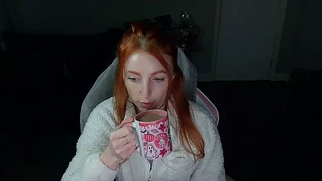 Red firesquirt online show from February 2025 02:46:01 PM