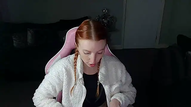 Red firesquirt online show from February 2025 03:30:01 PM