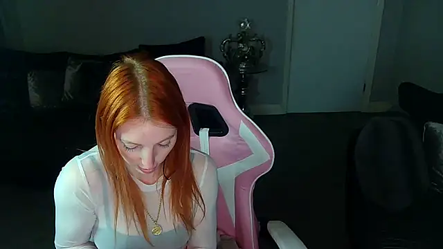 Red firesquirt online show from February 2025 09:25:02 PM