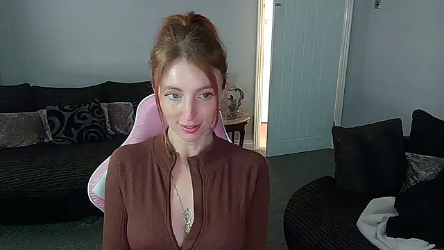 Red firesquirt online show from April 2026 01:15:02 PM