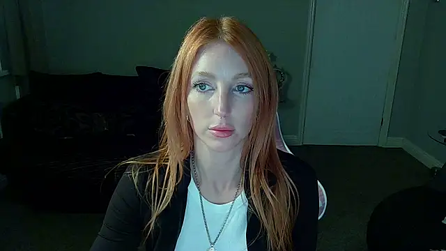 Red firesquirt online show from September 2025 09:32:02 PM