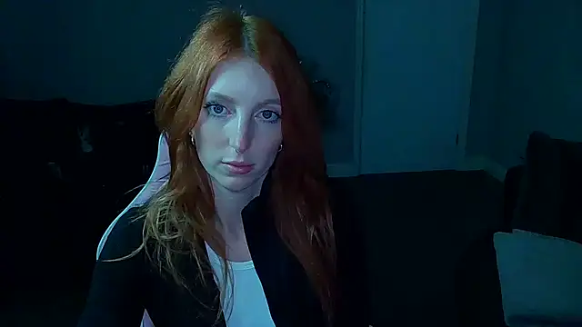Red firesquirt online show from March 2025 10:42:01 PM