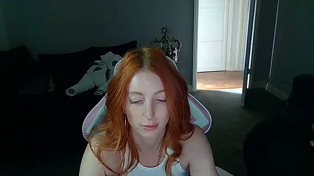 Red firesquirt online show from March 2025 02:42:02 PM