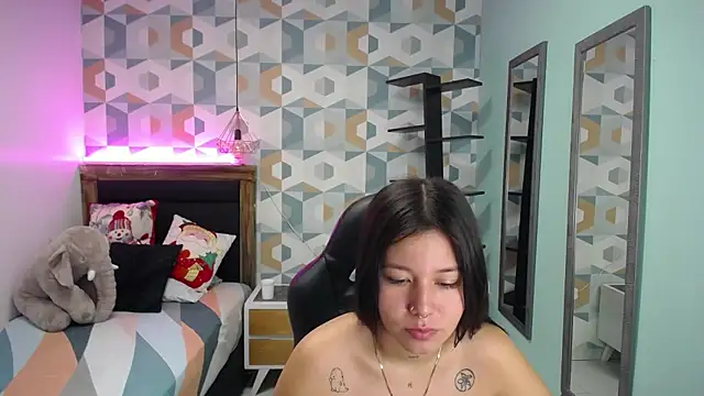 LORENADAVIES online show from December 2024 11:56:02 AM