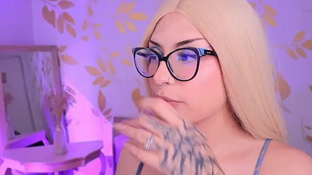 Snapshot of Misselektra__ chatting on November 2025 05:07:01 AM Misselektra online show from November 2025 05:07:01 AM