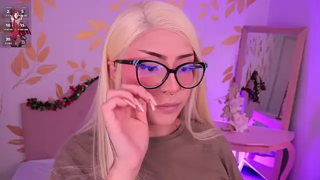 Snapshot of Misselektra__ chatting on December 2025 05:01:02 AM Misselektra online show from December 2025 05:01:02 AM