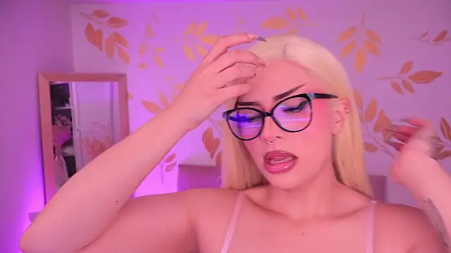 Misselektra   online show from February 2026 06:09:02 AM