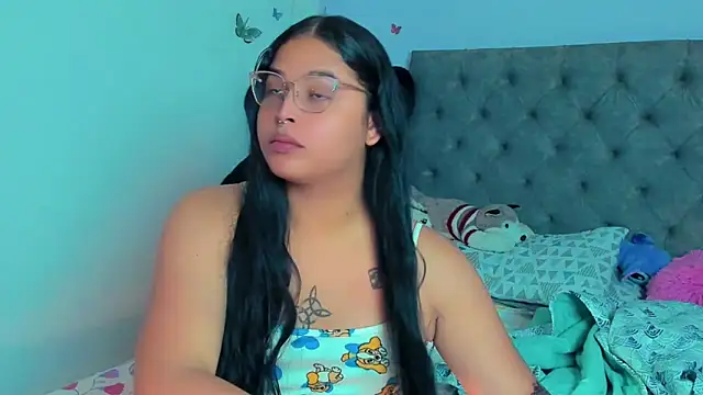 mabellfox online show from March 2025 04:38:02 PM