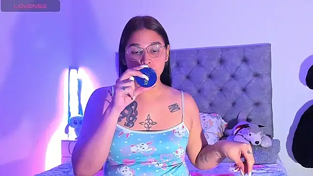 mabellfox online show from December 2025 10:37:01 PM