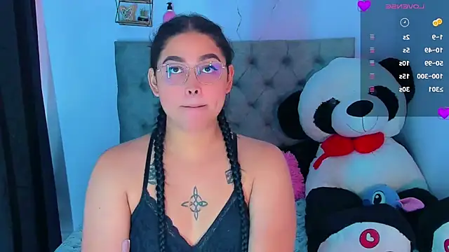 mabellfox online show from October 2025 07:47:01 PM