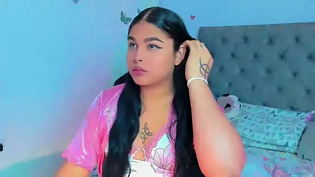 mabellfox online show from February 2025 04:49:02 PM