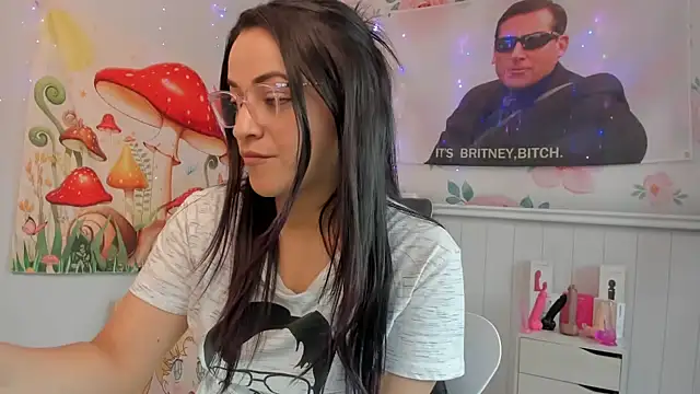 LovelyAzucena online show from October 2025 02:40:02 PM