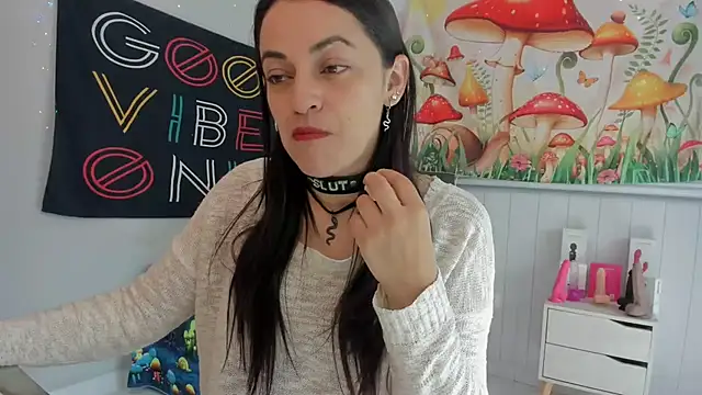 Snapshot of LovelyAzucena chatting on October 2025 02:38:01 PM LovelyAzucena online show from October 2025 02:38:01 PM