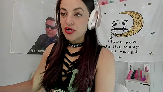 LovelyAzucena online show from September 2025 02:02:01 PM