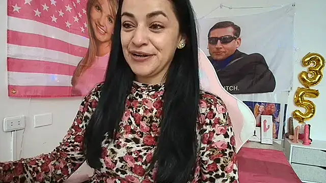 LovelyAzucena online show from May 2026 03:20:01 PM