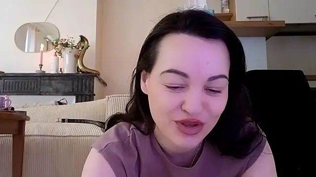 Lilie romeo online show from March 2025 02:34:01 PM
