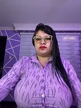 MiiaaJoness online show from February 2026 03:24:01 PM