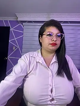 MiiaaJoness online show from May 2026 05:14:01 AM