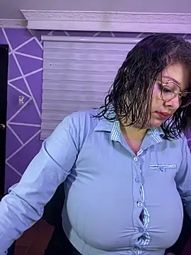 MiiaaJoness online show from May 2026 03:41:02 PM