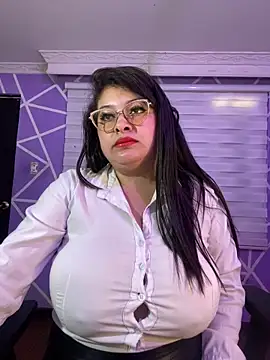 MiiaaJoness online show from February 2026 05:20:02 PM