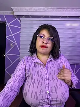 MiiaaJoness online show from June 2026 03:38:02 PM