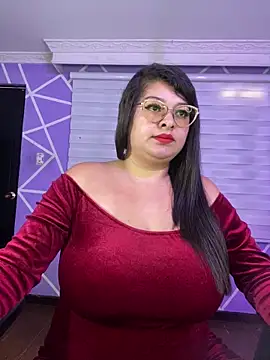 MiiaaJoness online show from February 2026 05:13:02 PM