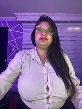 MiiaaJoness online show from October 2025 02:47:01 PM
