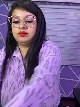 MiiaaJoness online show from May 2026 08:34:02 PM