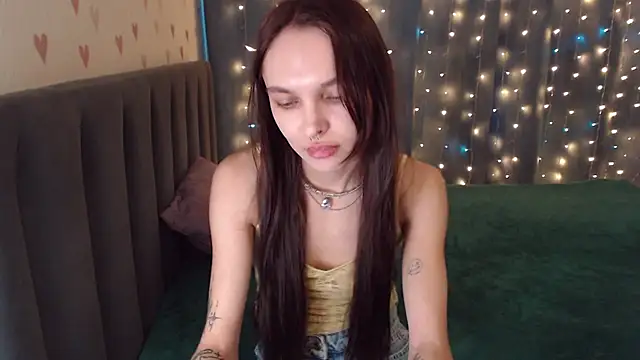 ChloeSunny online show from February 2026 12:40:01 PM