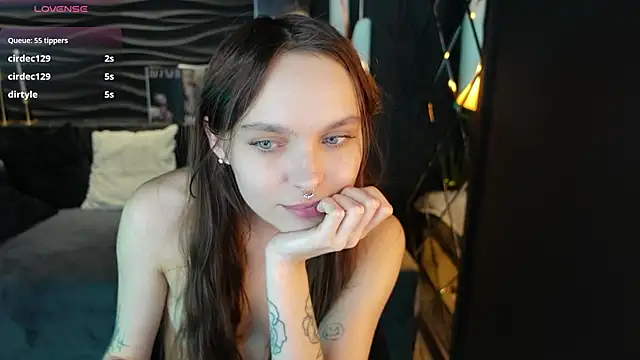 Snapshot of ChloeSunny chatting on May 2026 06:19:02 PM ChloeSunny online show from May 2026 06:19:02 PM