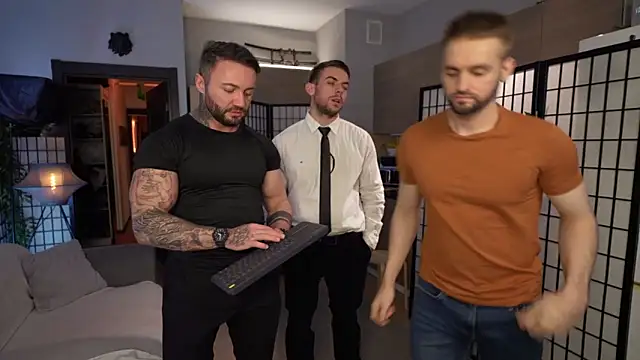 enjoy me online show from November 2025 05:02:01 PM