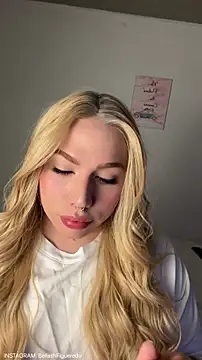 IsabellaFigueredo   online show from February 2026 11:59:01 PM