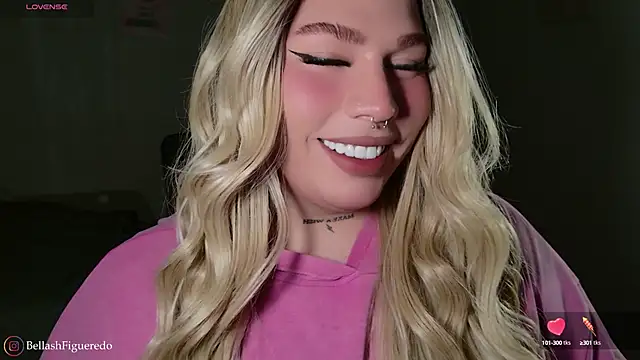 IsabellaFigueredo   online show from October 2025 10:07:01 PM