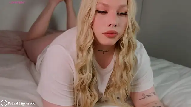 IsabellaFigueredo   online show from February 2026 06:42:01 PM