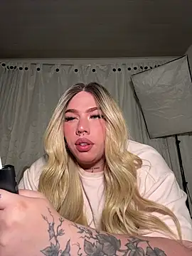 IsabellaFigueredo   online show from November 2025 11:35:02 AM