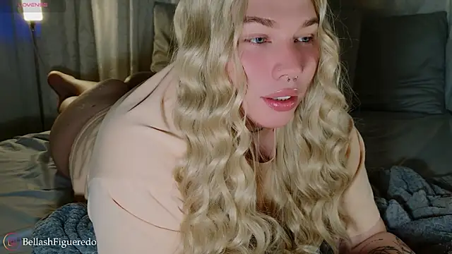 IsabellaFigueredo   online show from November 2025 07:07:01 PM