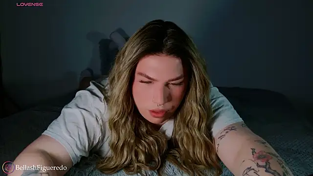 IsabellaFigueredo   online show from December 2025 10:54:02 PM