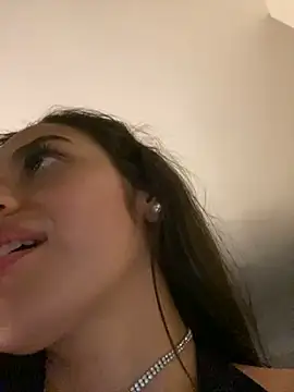 Snapshot of ayy_falcon chatting on February 2026 03:40:02 AM ayy falcon online show from February 2026 03:40:02 AM