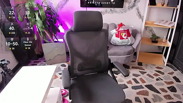 CelesteBrucee online show from February 2026 09:28:02 PM