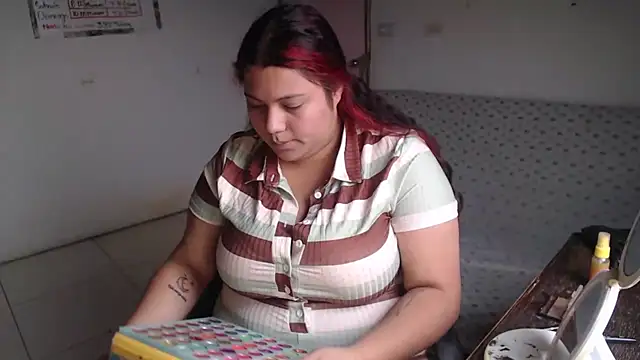 girl milk2 online show from November 2025 07:58:02 PM