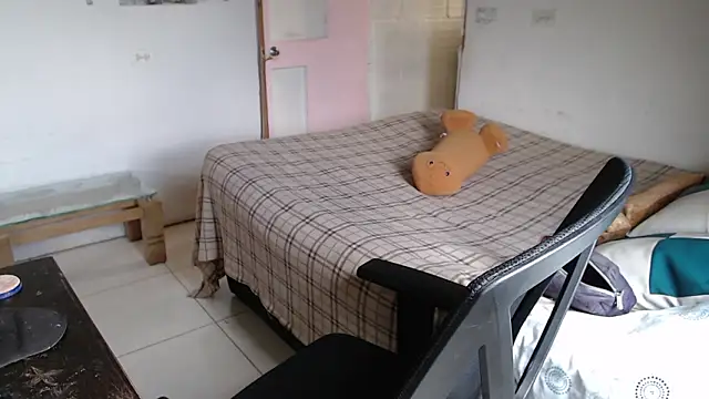 girl milk2 online show from March 2026 05:03:02 PM