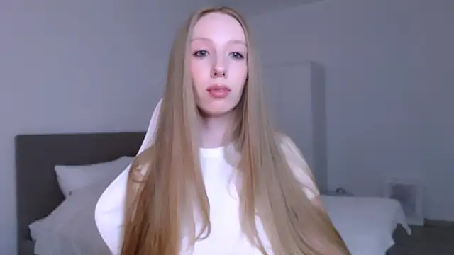 Luna insniity online show from March 2026 08:47:01 PM