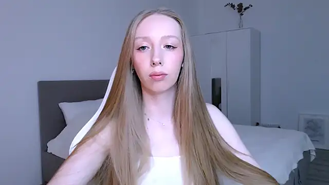 Luna insniity online show from January 2026 08:38:02 PM