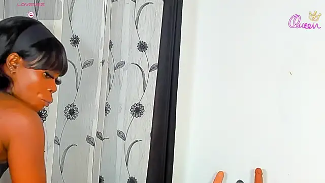 Snapshot of Yummy_squirter chatting on July 2026 06:31:01 AM Yummy squirter online show from July 2026 06:31:01 AM
