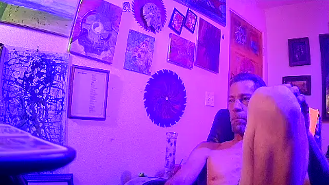 Snapshot of druetrue chatting on October 2025 06:06:01 AM druetrue online show from October 2025 06:06:01 AM